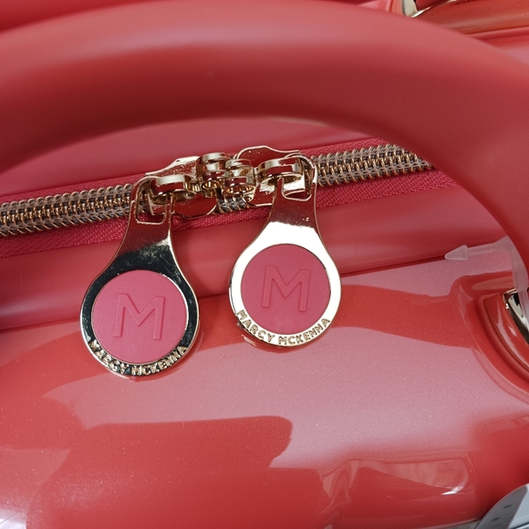 Marcy McKenna 2- in 1 Essential St.Tropez design beauty, makeup case - Picture 3 of 16